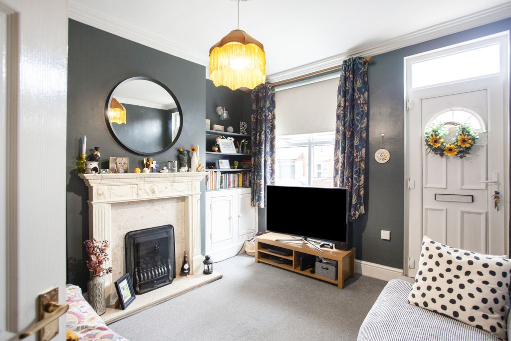 3 bed terraced house for saleQueens Road, Sheffield S20