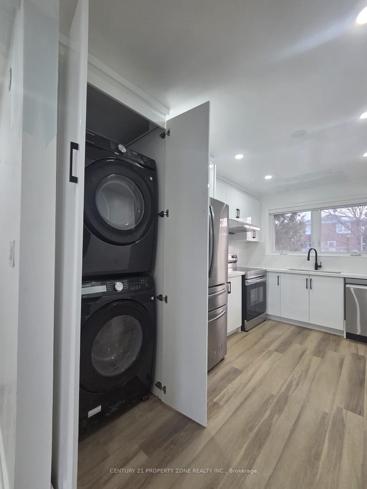 Additional image 5 of 82 Roy Drive, Mississauga, ON, L5M 1A7