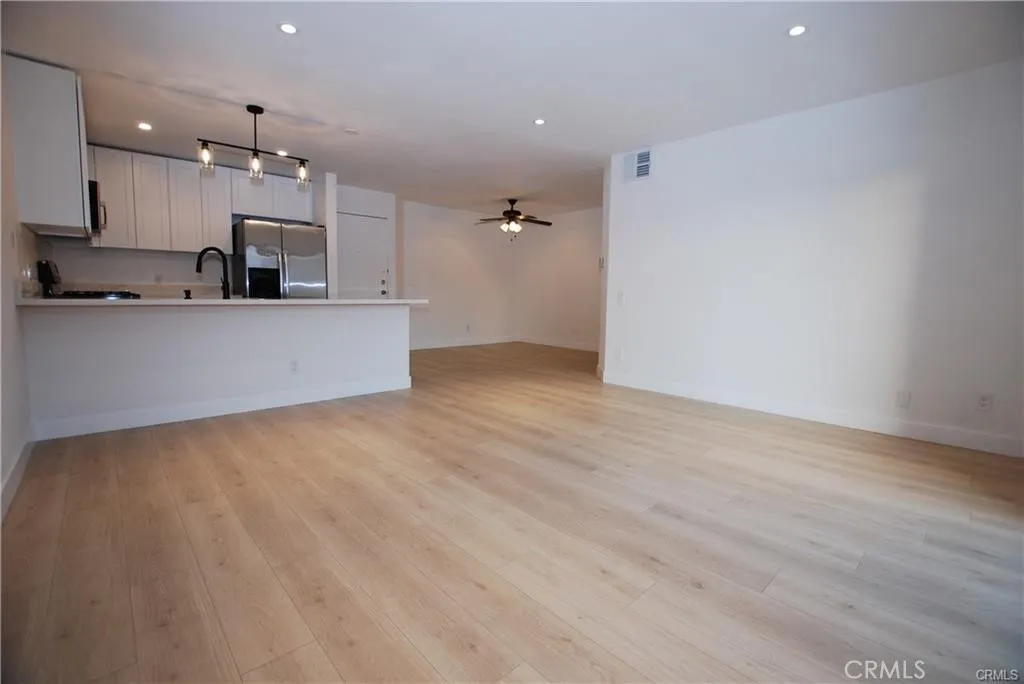 Additional image 25 of 6820 Remmet Ave, Canoga Park, CA 91303