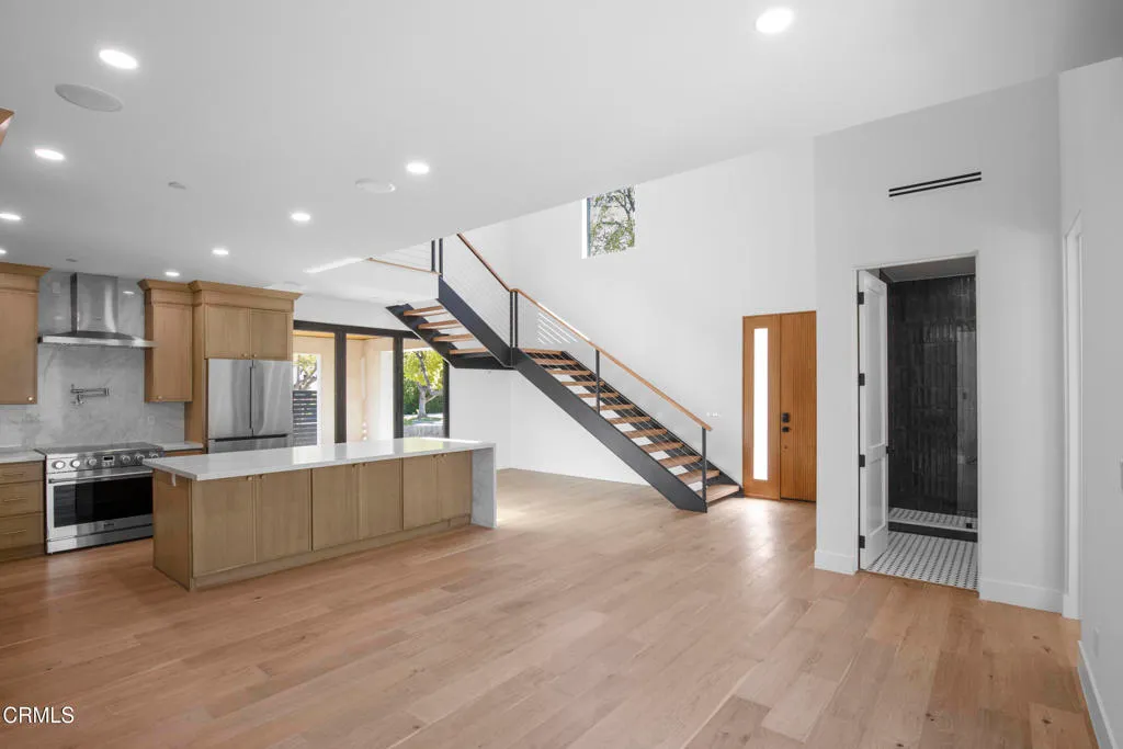 Additional image 41 of 611 W Claremont Street, Pasadena, CA