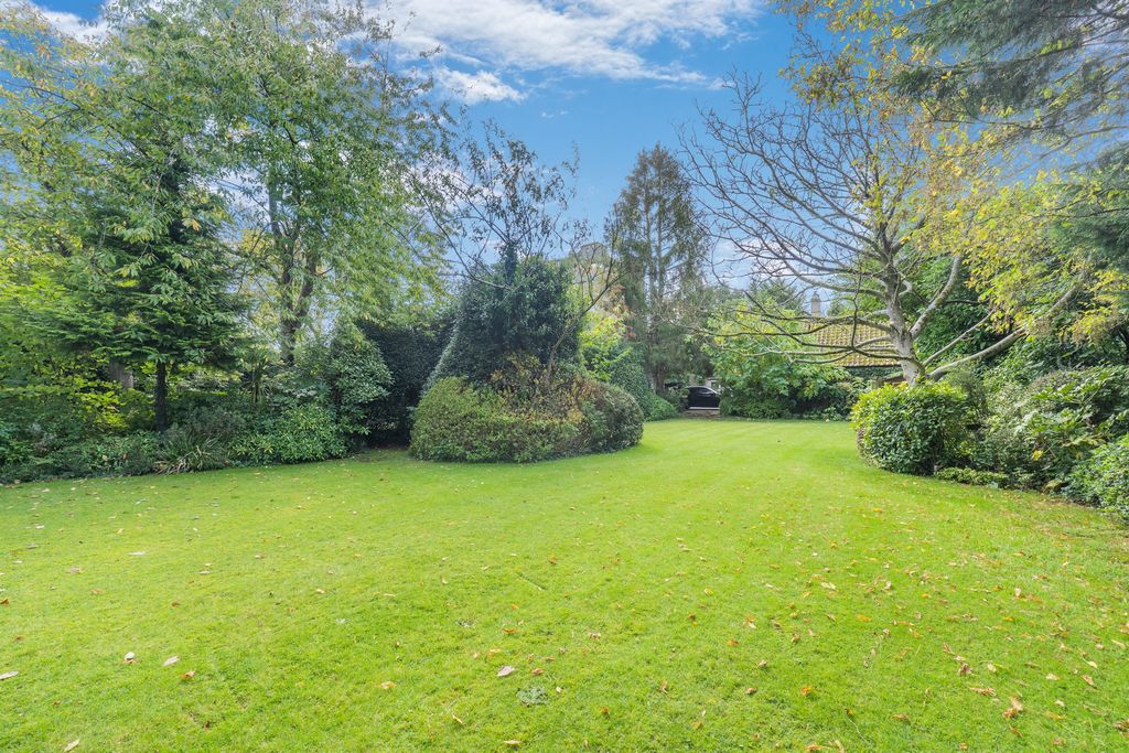 Additional image 3 of 4 bed detached house for saleThorpe Road, Peterborough PE3