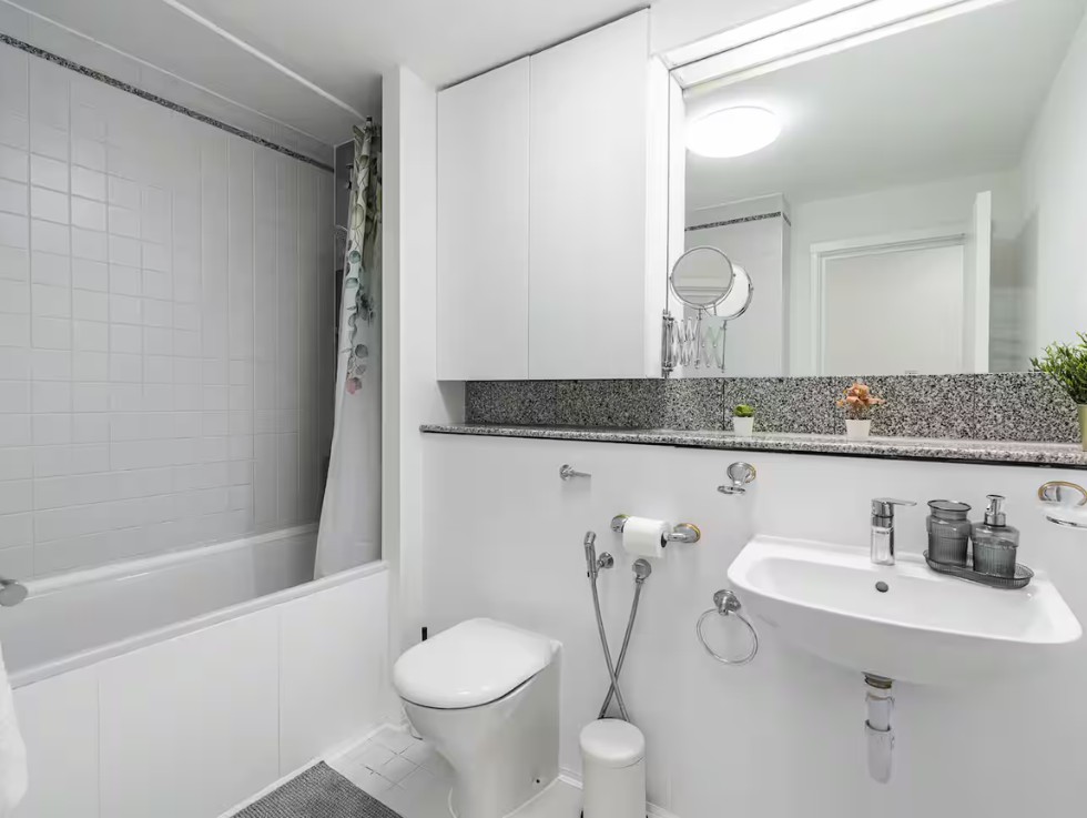 Additional image 16 of 2 Bed Flat, Cromwell Road, SW7, N1 7GU