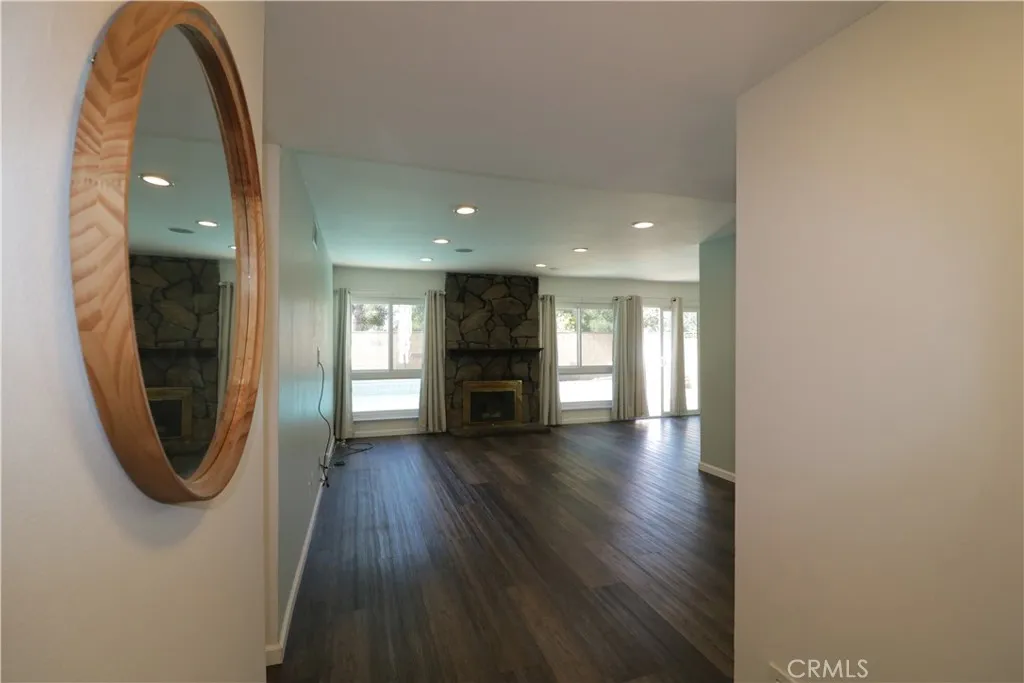 Additional image 3 of 27521 Glasser Ave, Canyon Country, CA 91351