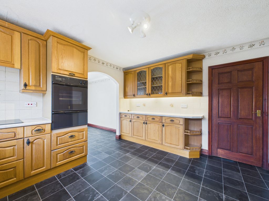 Additional image 10 of 3 bed flat for saleLancaster Road, Out Rawcliffe, Preston PR3