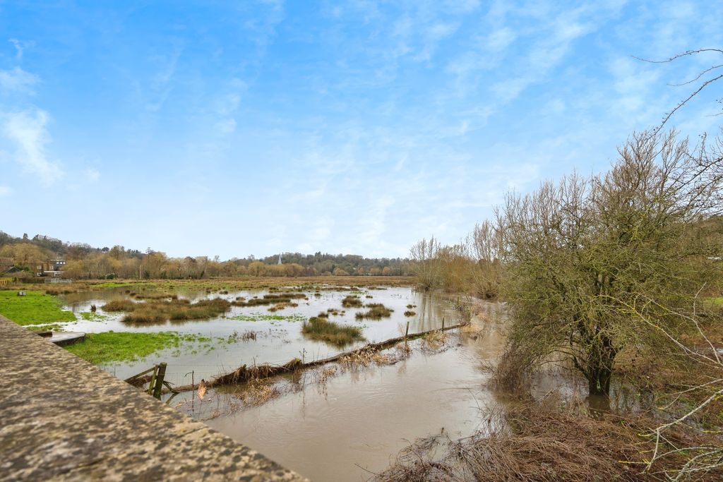 Additional image 8 of 2 bed flat for saleBridge Road, Godalming, Surrey GU7