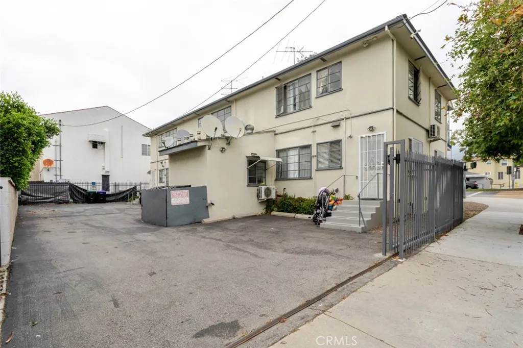 Additional image 35 of 1600 W Glenoaks Boulevard Unit 5, Glendale, CA 91201