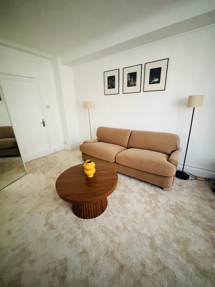 Additional image 6 of Studio Flat, Ivor Court, NW1, N1 7GU