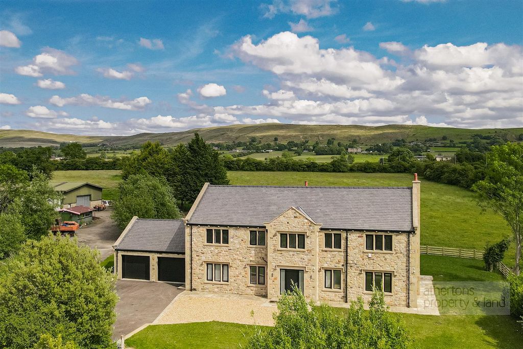 5 bed detached house for saleOld Road, Off Whalley Road, Barrow, Ribble Valley BB7