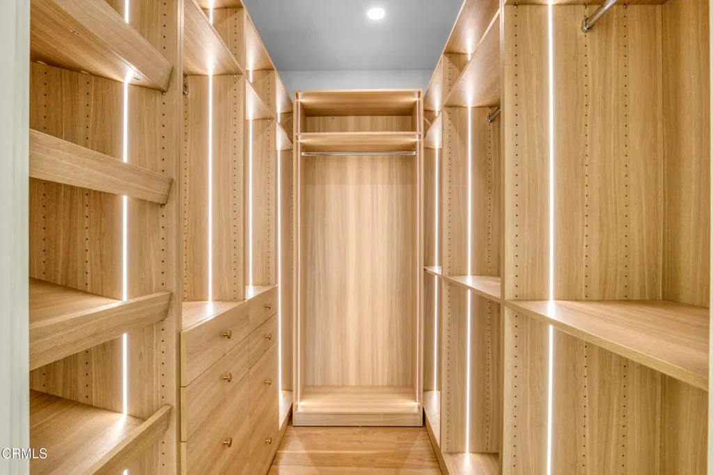 Additional image 19 of 611 W Claremont Street, Pasadena, CA