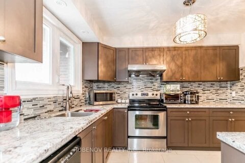 Additional image 8 of 49 Stately Way, Markham, ON, L3T 3Z9