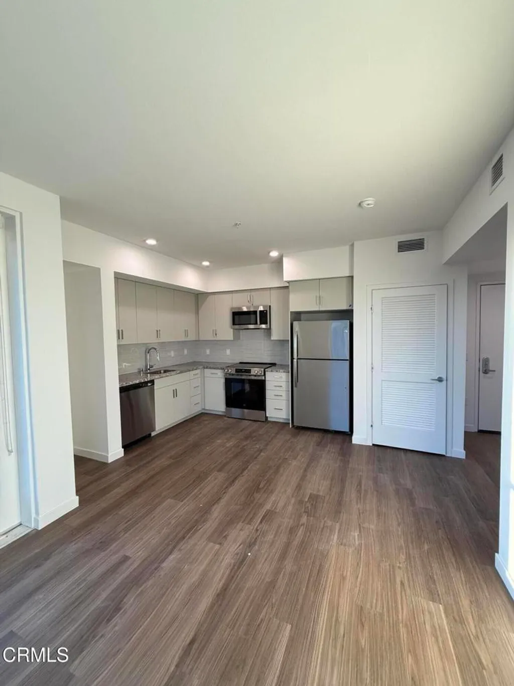 Additional image 8 of 18900 Parthenia Street Unit 301, Northridge, CA 91324