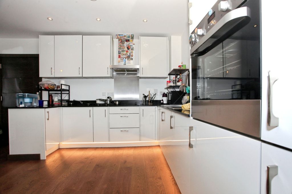 Additional image 2 of 2 bed flat for saleKitson House East Station Road, Peterborough PE2