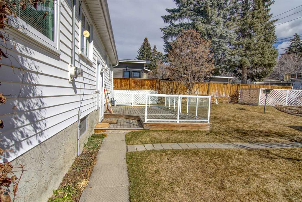Additional image 3 of 5820 Dalton Drive NW, Calgary, AB, T3A1C6