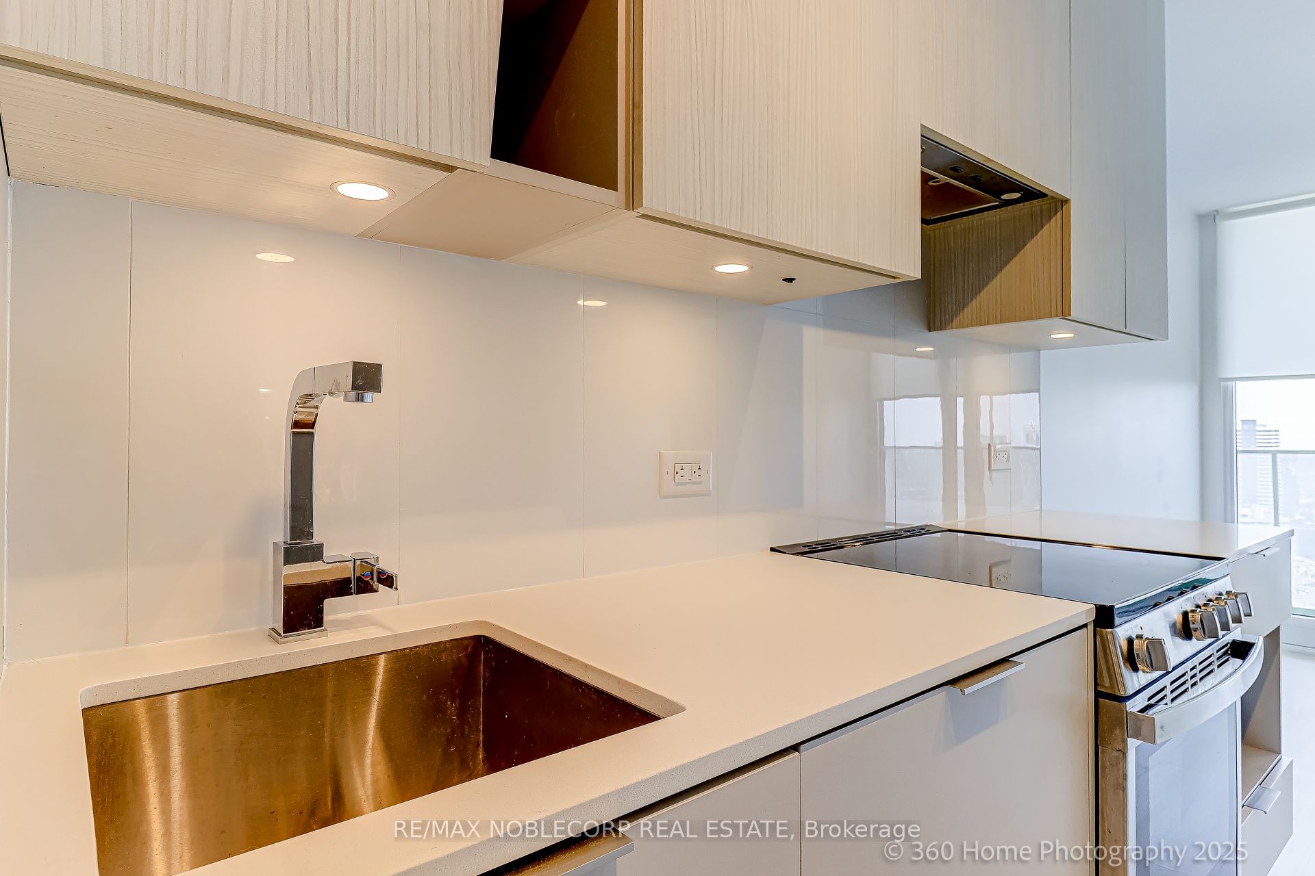 Additional image 3 of 2912-3900 Confederation Parkway, Mississauga, ON, L5B 0M3