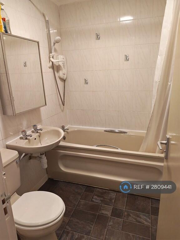 Ashvale Place, Aberdeen, AB10 photo 5