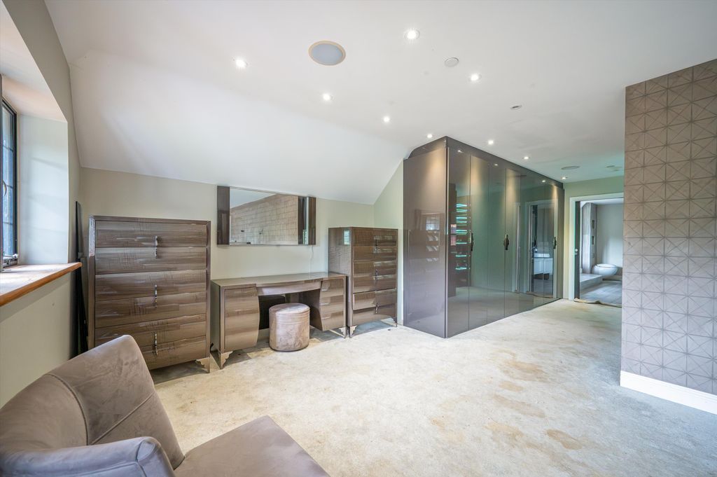 Additional image 8 of 6 bed detached house for saleBolney Road, Lower Shiplake, Henley-On-Thames, Oxfordshire RG9