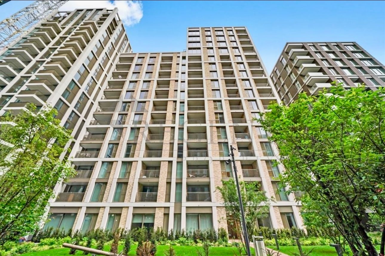 Additional image 4 of 2 Bed Flat, Salisbury House, SW11, N1 7GU