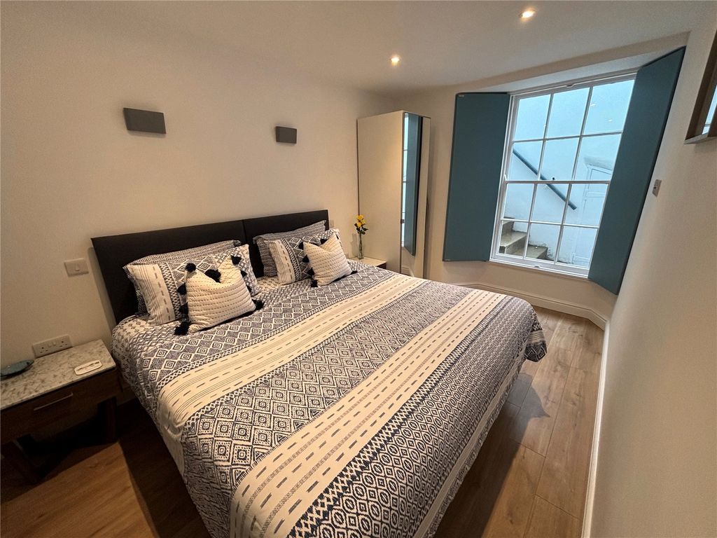 Additional image 7 of 2 bed flat for saleSt. Julians Terrace, Tenby, Pembrokeshire SA70