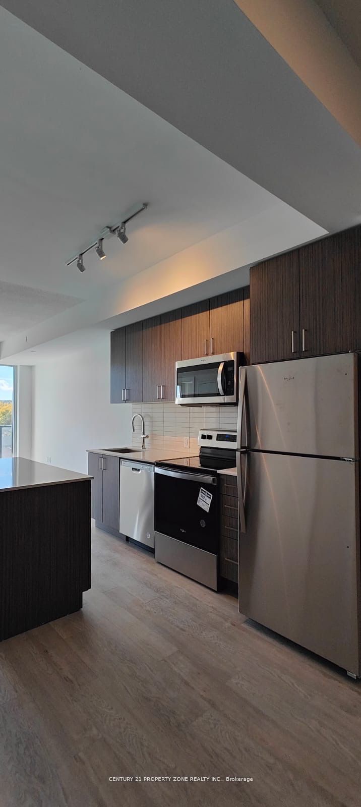 Additional image 5 of 405-2782 Barton Street E, Hamilton, ON, L8E 2J8