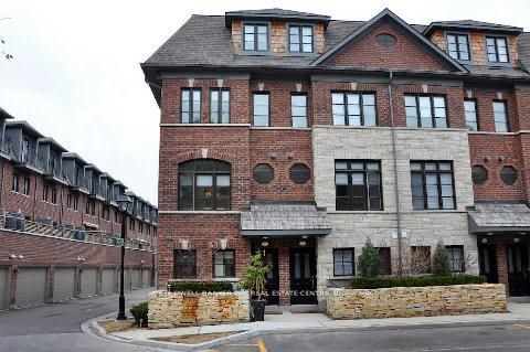 10 Powseland Crescent, Vaughan, ON, L4L 0C5