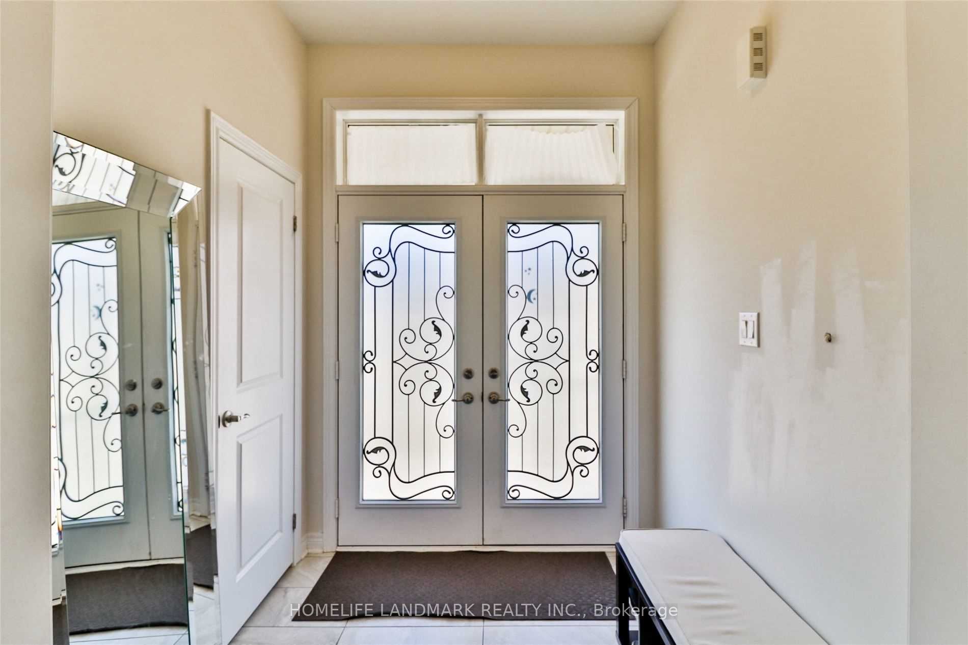 Additional image 2 of 3270 Mintwood Circle, Oakville, ON, L6H 0N7