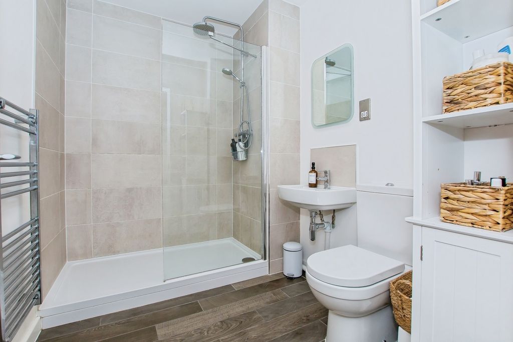 Additional image 8 of 2 bed flat for saleBroadway, Peterborough, Cambridgeshire PE1