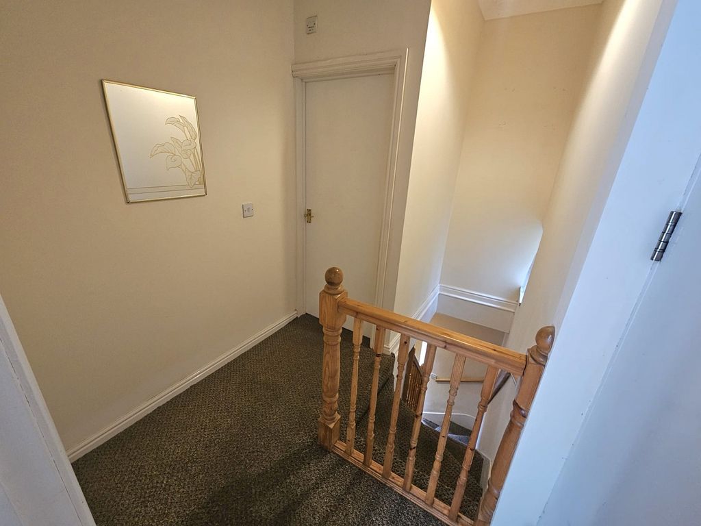 Additional image 8 of 1 bed flat for saleCommercial Road, Resolven, Neath, Neath Port Talbot. SA11