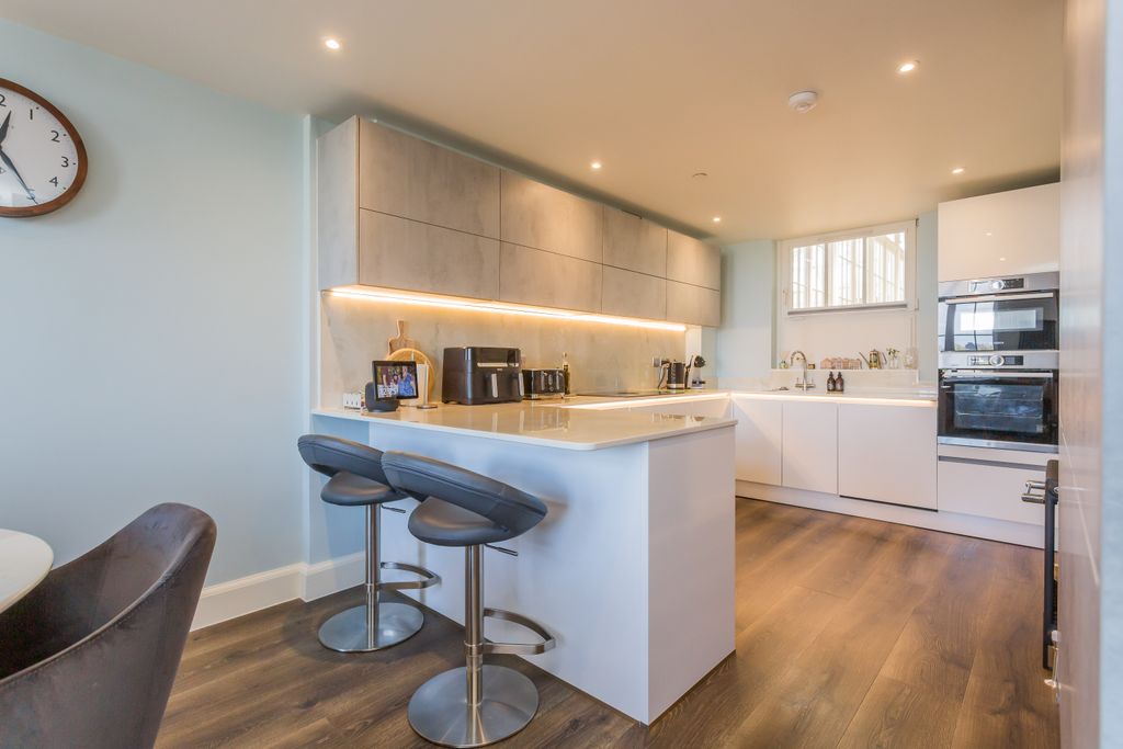 Additional image 6 of 3 bed penthouse for sale4/10 Anchor Mill, Thread Street, Paisley PA1
