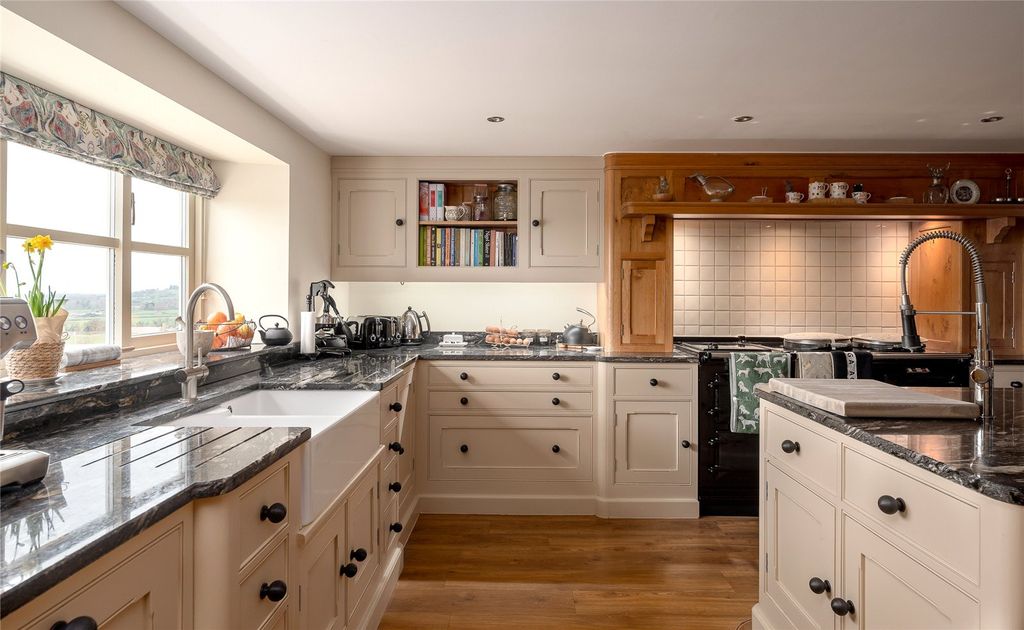 Additional image 9 of 5 bed detached house for saleOsgoodby, Osgoodby, Thirsk, North Yorkshire YO7