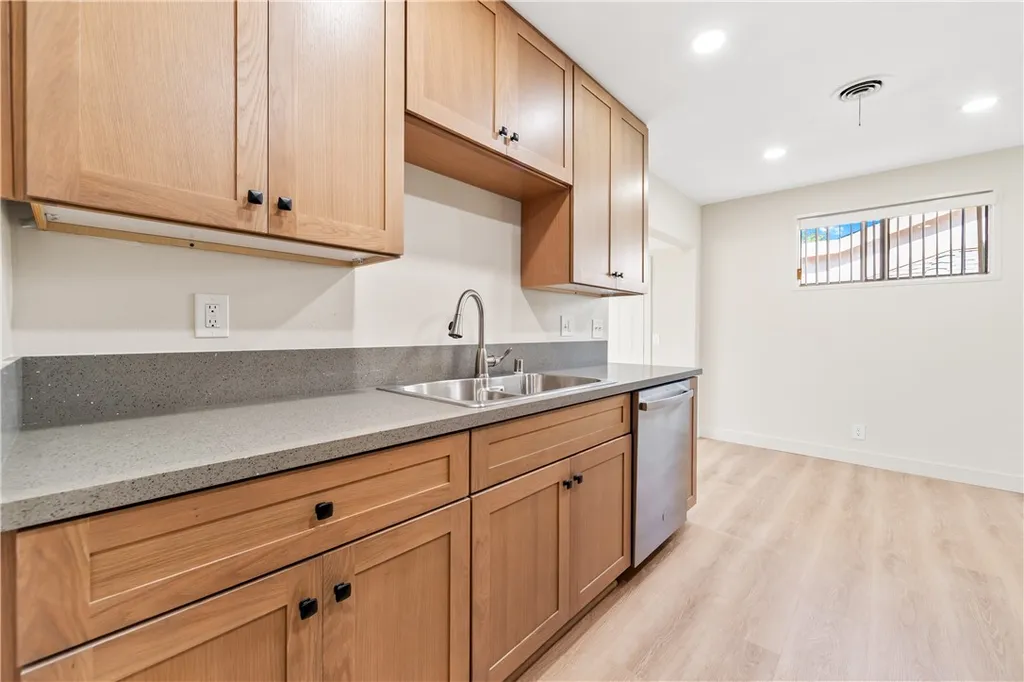 Additional image 10 of 6431 Brown Cir, Huntington Beach, CA 92647