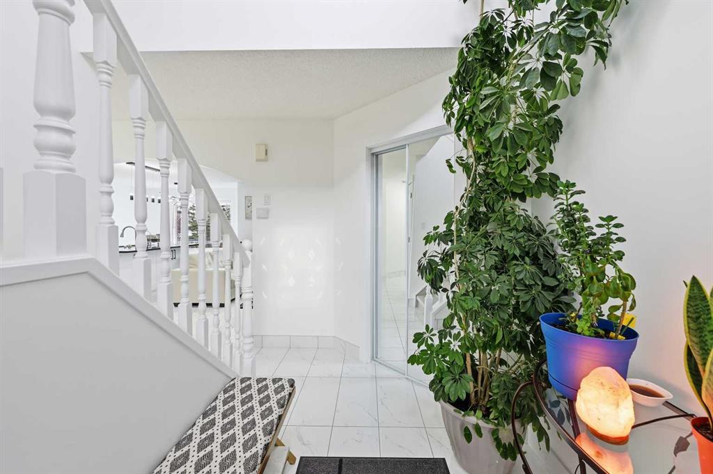 Additional image 3 of 53 Martha's Place NE, Calgary, AB, T3J4P4