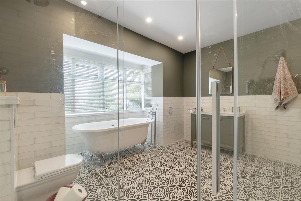 Additional image 72 of 7 bed property for saleLovelace Avenue, Solihull B91