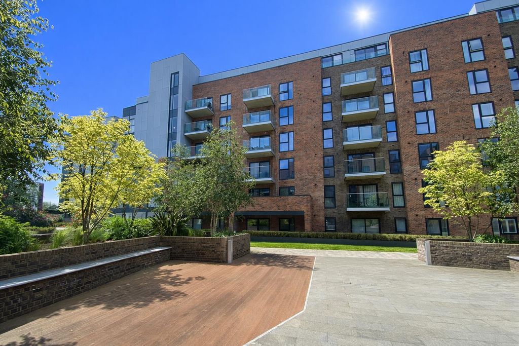 Additional image 16 of 2 bed flat for saleEast Station Road, Fletton Quays, Peterborough PE2