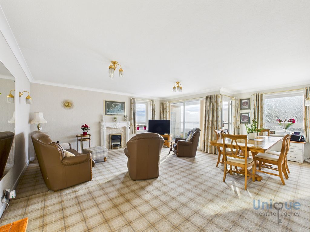 Additional image 2 of 2 bed flat for saleRoyal Beach Court, North Promenade, Lytham St. Annes FY8