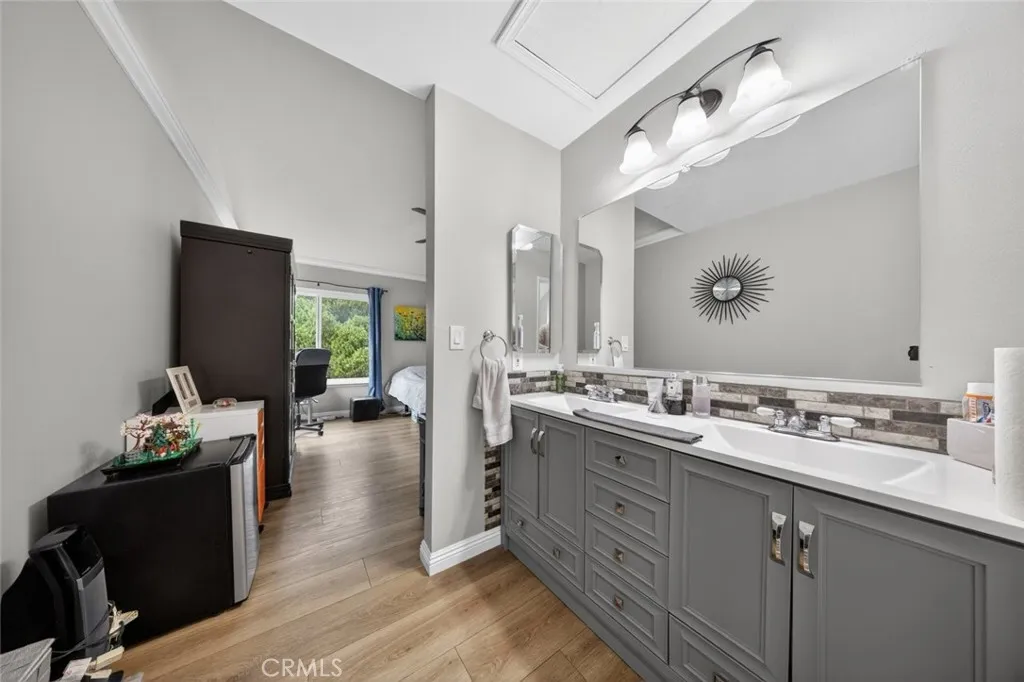 Additional image 25 of 25047 Avenida Balita, Valencia, CA 91355