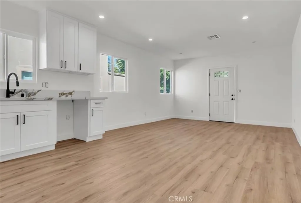 Additional image 4 of 3918 28th Street, Los Angeles, CA 90018