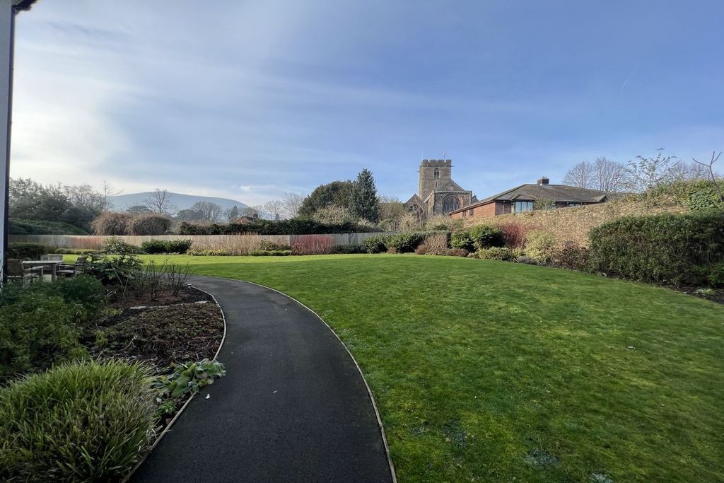 Additional image 20 of 1 bed property for saleMonmouth Road, Abergavenny NP7