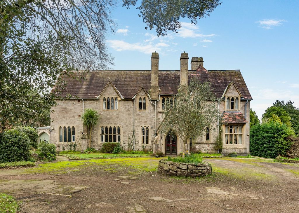 5 bed detached house for saleChurch Road, Caldicot NP26