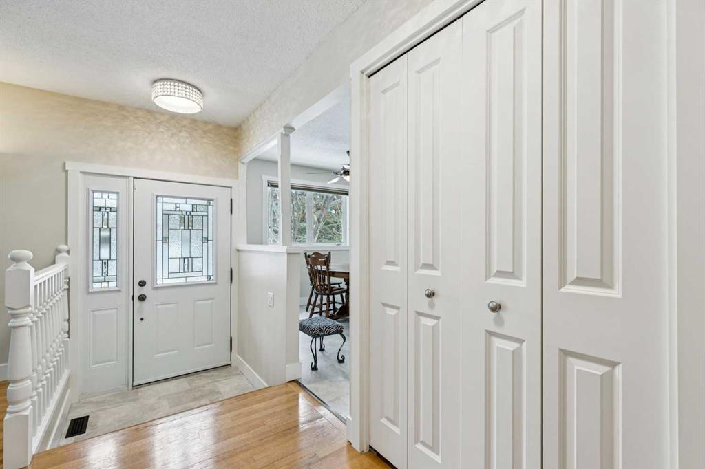 Additional image 4 of 359 Norseman Road NW, Calgary, AB, T2K 5N8