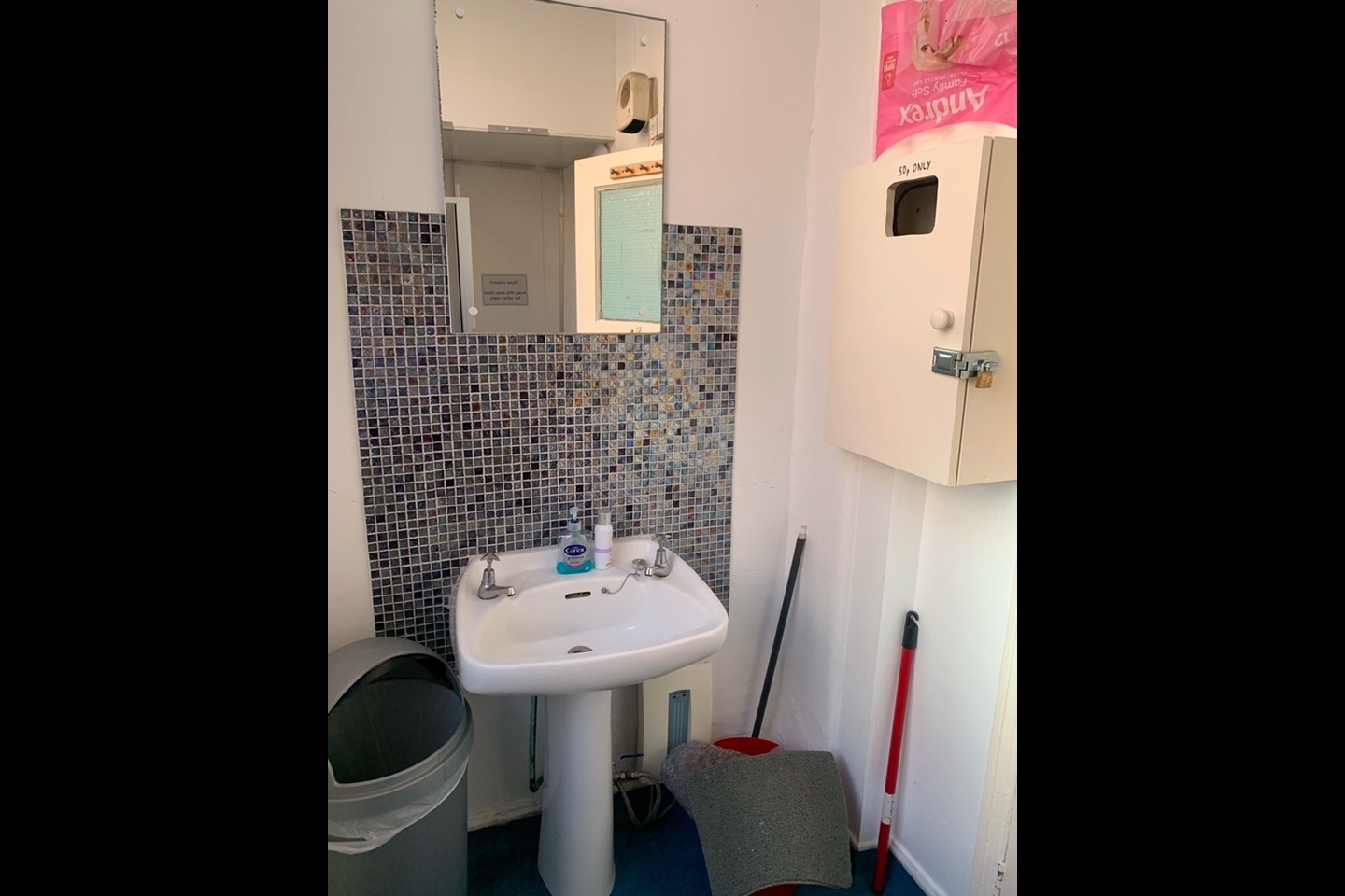 Additional image 16 of Bedsit, Claverton St, SW1V, N1 7GU