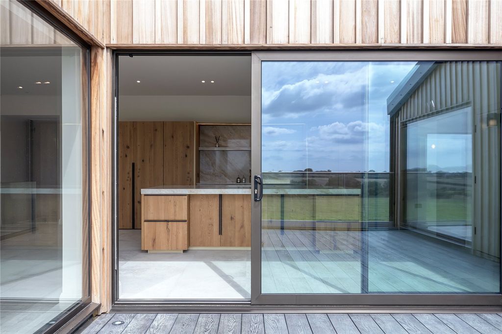 Additional image 13 of 6 bed barn conversion for saleThe Hay Barn, Haggs Road, Follifoot, Harrogate HG3