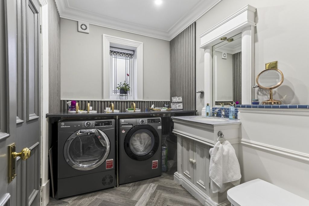 Additional image 7 of 3 bed flat for saleBeach Road, Birkdale PR8