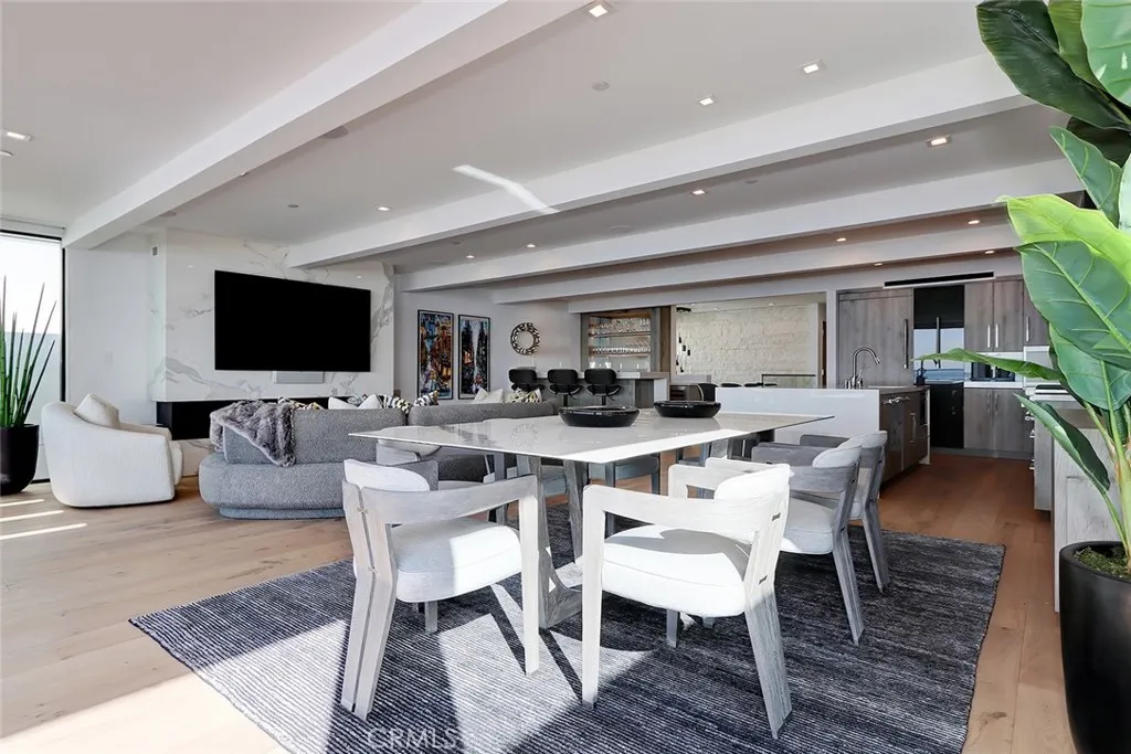 Additional image 45 of 1208 The Strand Unit C, Manhattan Beach, CA 90266