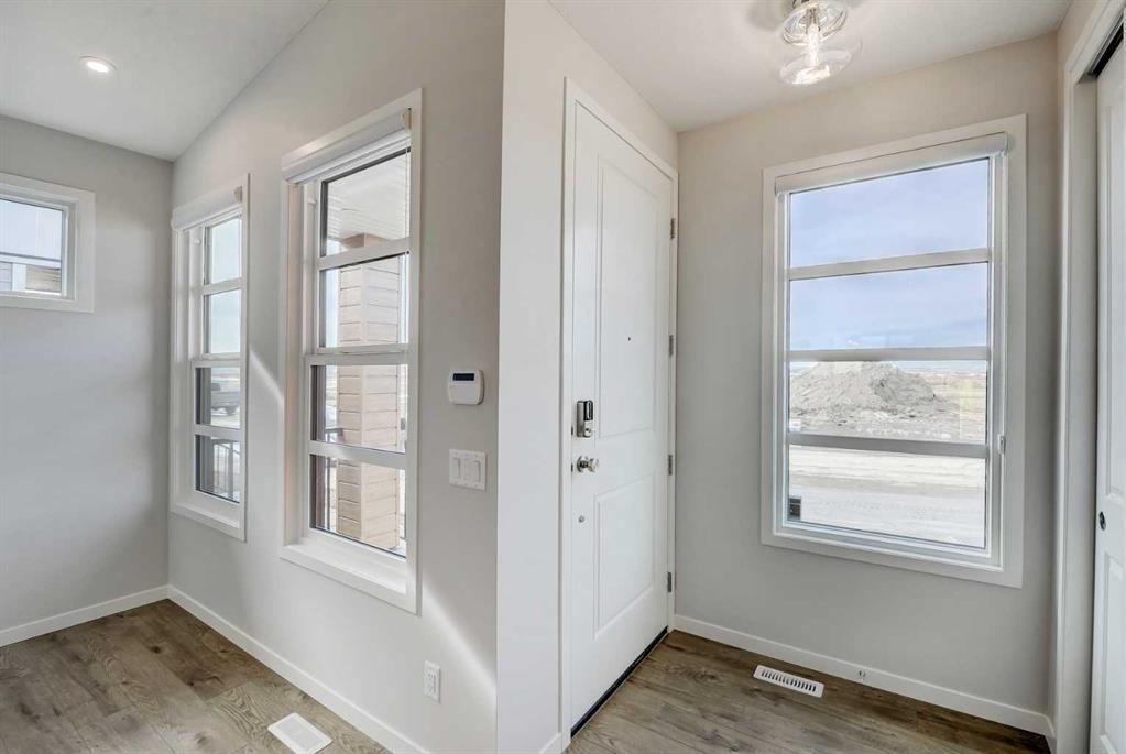 Additional image 5 of 42 Creekview Avenue SW, Calgary, AB, T2X 6M1