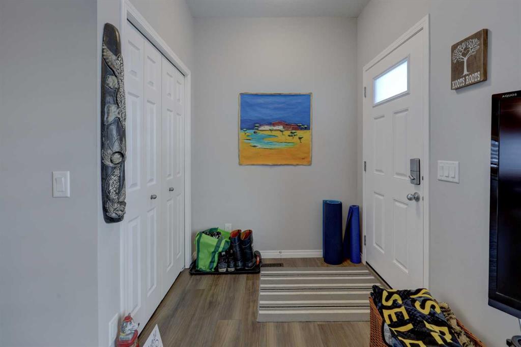 Additional image 3 of 211 Chinook Gate Boulevard SW, Airdrie, AB, T4B 5J4