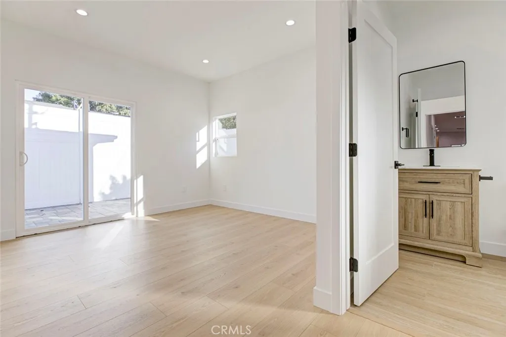 Additional image 17 of 2240 N Keystone, Burbank, CA 91504