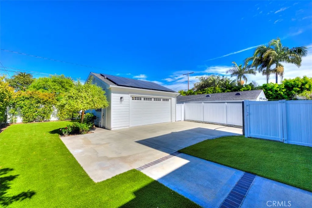 Additional image 42 of 320 Flower St, Costa Mesa, CA 92627
