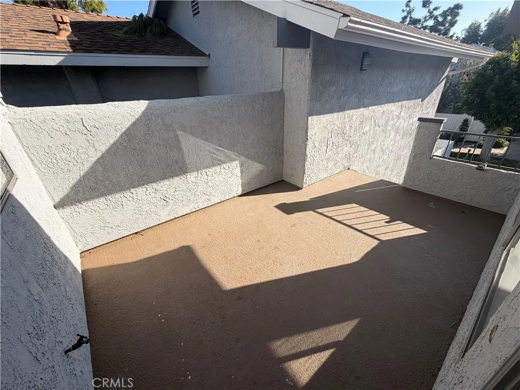 9594 Pettswood Dr, Huntington Beach, CA 92646