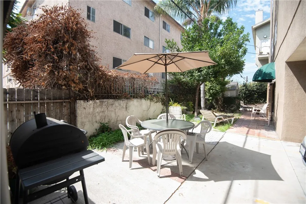 Additional image 18 of 10900 Blix St Unit 14, North Hollywood, CA 91602