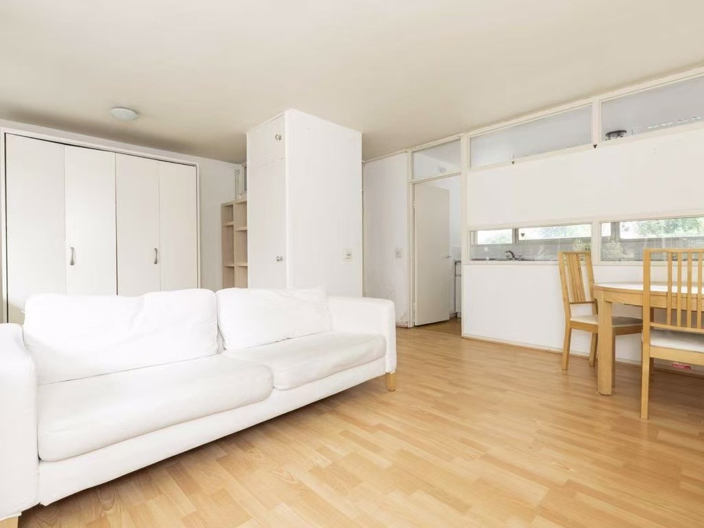 Studio Flat, Stanley Cohen House, EC1Y, N1 7GU